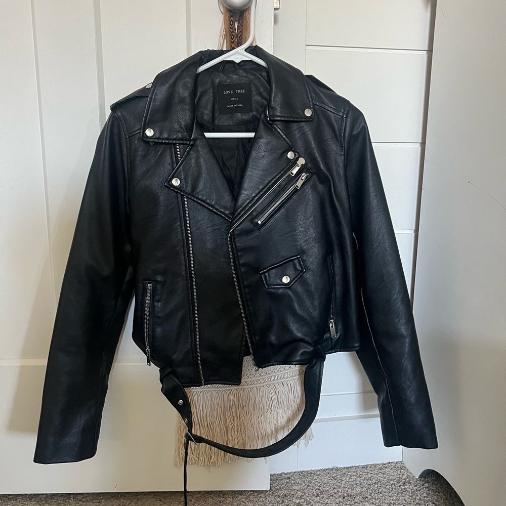 Chic Black Faux Leather Moto Jacket
